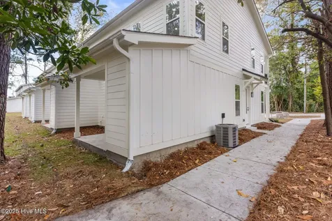 4211 Spirea Drive Wilmington NC 28403