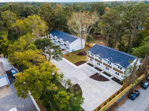 4211 Spirea Drive Wilmington NC 28403