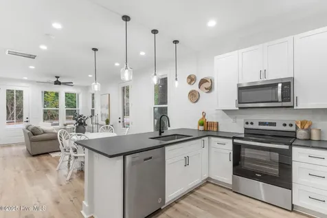 4211 Spirea Drive Wilmington NC 28403