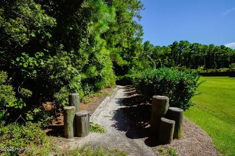 4998 Alamance Drive SE Southport NC 28461