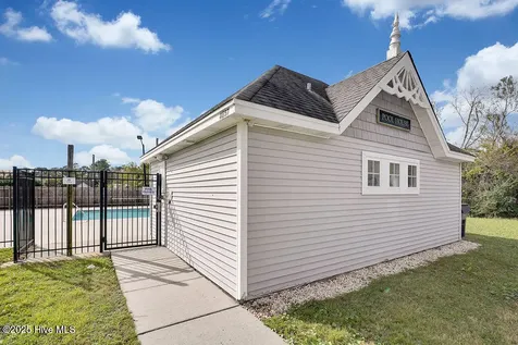 4998 Alamance Drive SE Southport NC 28461