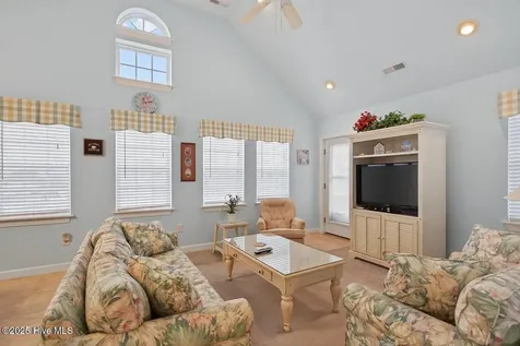 206 E Palmetto Street Kill Devil Hills NC 27948