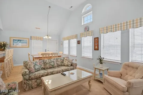 206 E Palmetto Street Kill Devil Hills NC 27948