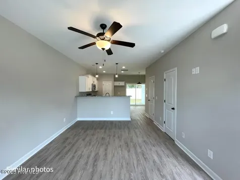 724 Cross Bridge Way Sneads Ferry NC 28460