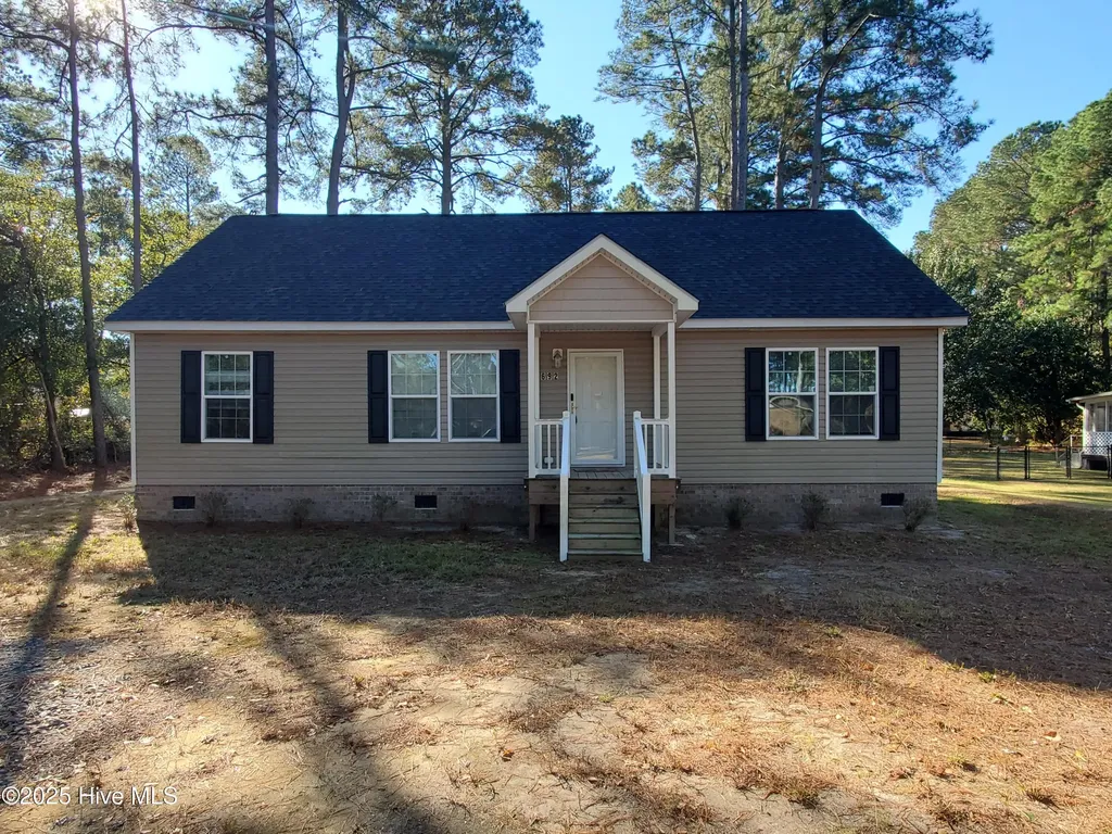 692 Sandhill Drive Dudley NC 28333