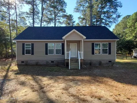 692 Sandhill Drive Dudley NC 28333