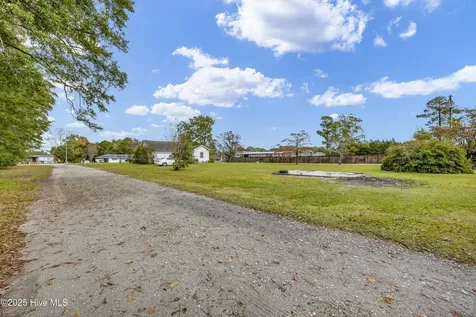 857 Village Road NE Leland NC 28451