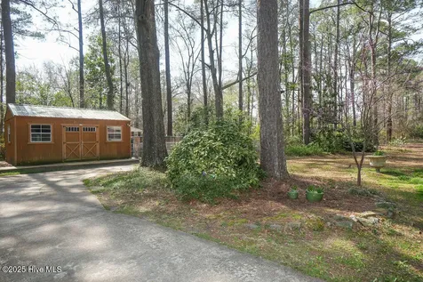 1201 Charles Drive Laurinburg NC 28352