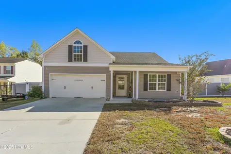 534 Sunset Point Drive SE Bolivia NC 28422