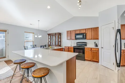534 Sunset Point Drive SE Bolivia NC 28422