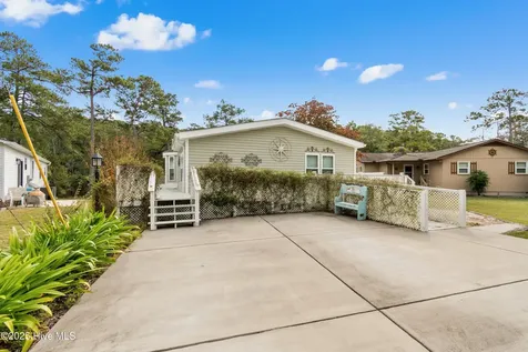 1638 Woodview Circle SW Ocean Isle Beach NC 28469