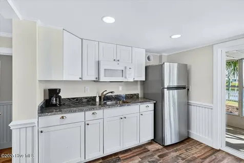 124 Dolphin Drive Holden Beach NC 28462