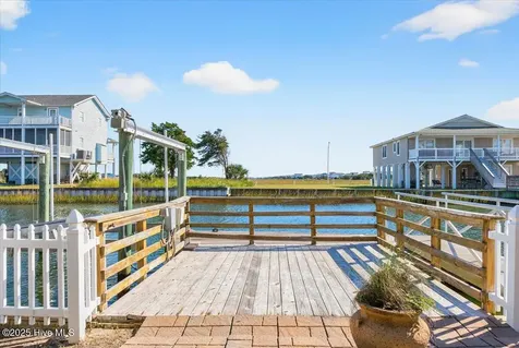 124 Dolphin Drive Holden Beach NC 28462