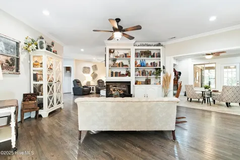 1304 Harbour Watch SW Calabash NC 28467