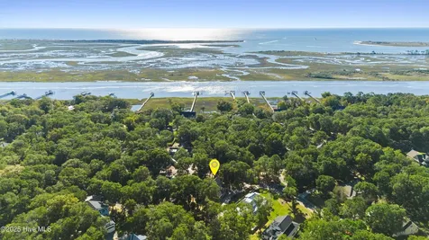 1304 Harbour Watch SW Calabash NC 28467