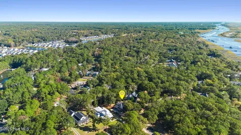 1304 Harbour Watch SW Calabash NC 28467