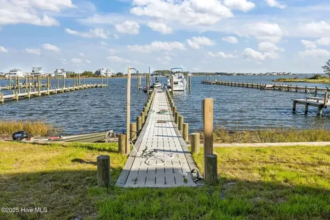 1208 Avery Street Morehead City NC 28557