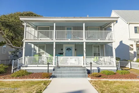 906 Shepard Street Morehead City NC 28557