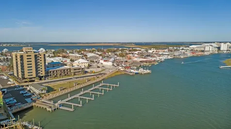 906 Shepard Street Morehead City NC 28557