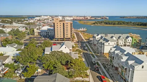 906 Shepard Street Morehead City NC 28557