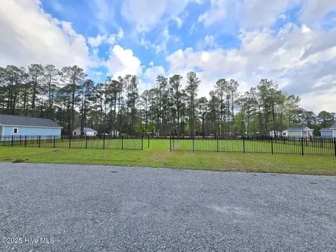 153 Long Pond Loop Swansboro NC 28584