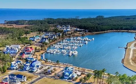 71 Jayne Point Oriental NC 28571