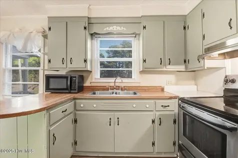270 Orange Street Kinston NC 28504