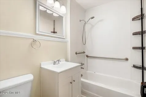 270 Orange Street Kinston NC 28504