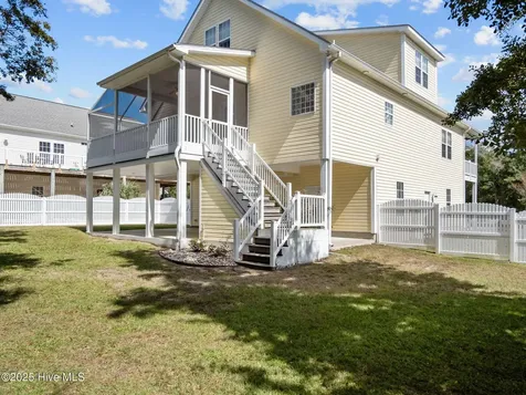 105 Everette Court Newport NC 28570