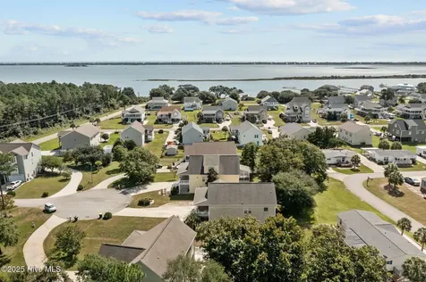 105 Everette Court Newport NC 28570