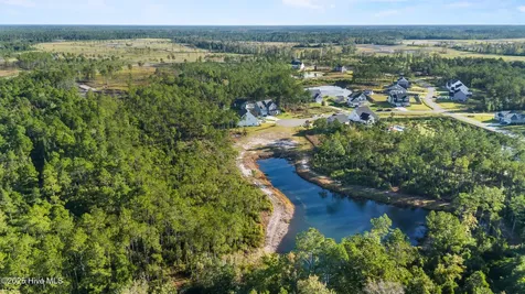 97 Keeneland Court Rocky Point NC 28457