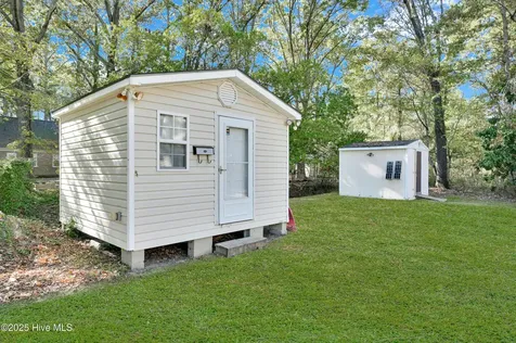 1304 Macon Place Tarboro NC 27886