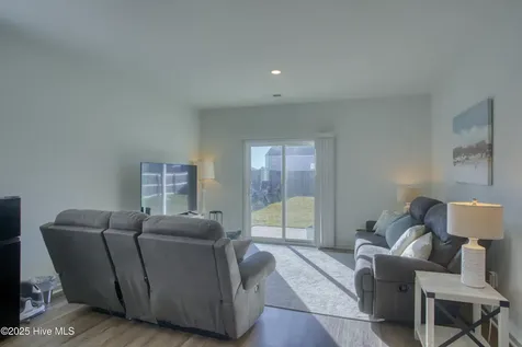 106 Mesa Lane Surf City NC 28445