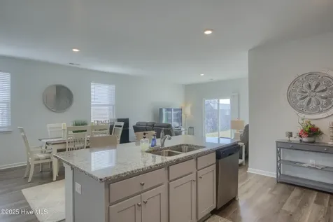 106 Mesa Lane Surf City NC 28445