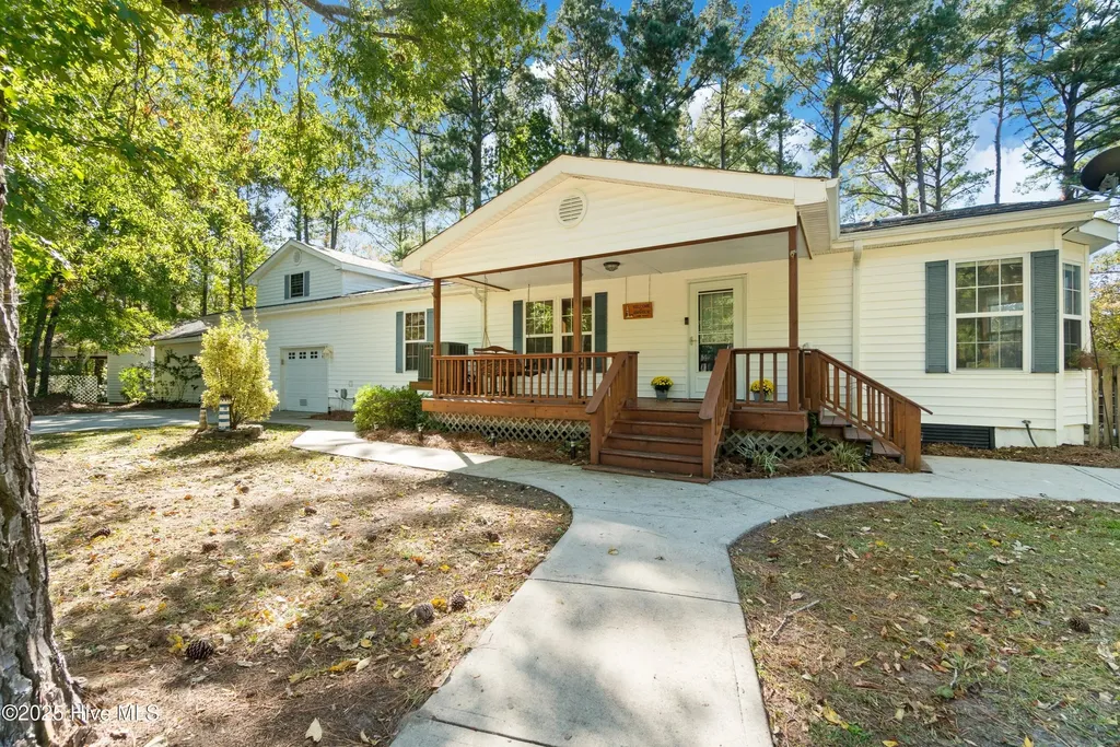 349 Creek Place Road Arapahoe NC 28510