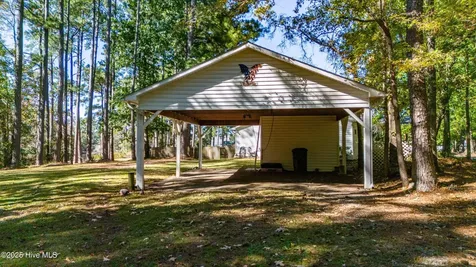 349 Creek Place Road Arapahoe NC 28510