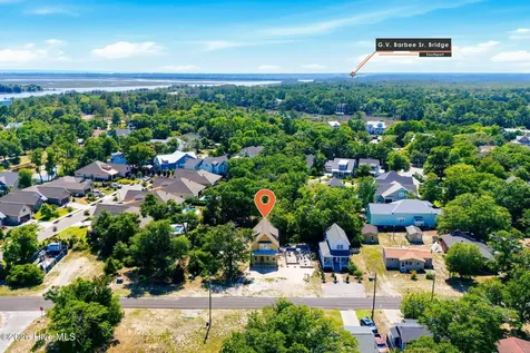 607 Burrington Avenue Southport NC 28461
