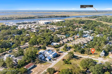 607 Burrington Avenue Southport NC 28461