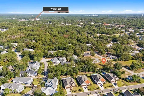 607 Burrington Avenue Southport NC 28461