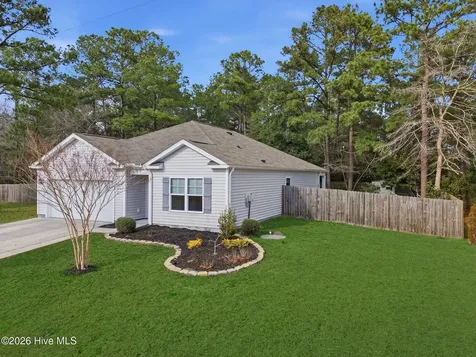 430 Ellis Road SE Bolivia NC 28422