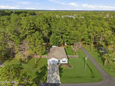 430 Ellis Road SE Bolivia NC 28422