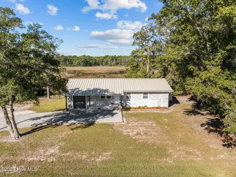 2037 Oxpen Road SW Supply NC 28462