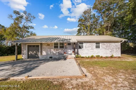 2037 Oxpen Road SW Supply NC 28462