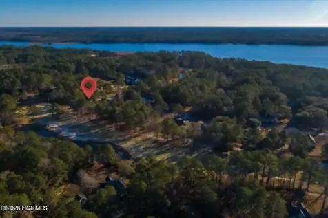 1110 Barkentine Drive New Bern NC 28560
