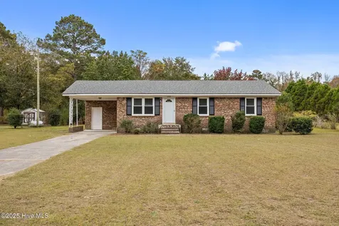 2581 Pocosin Road Ayden NC 28513