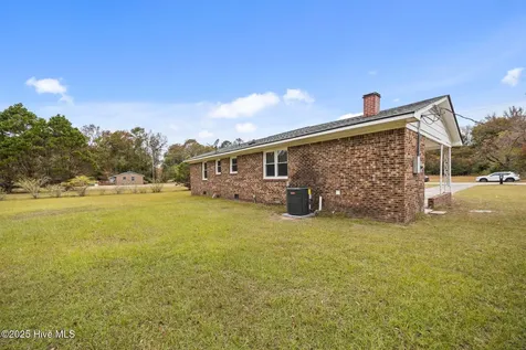 2581 Pocosin Road Ayden NC 28513
