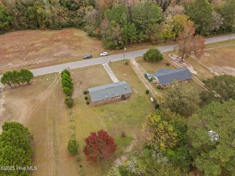 2581 Pocosin Road Ayden NC 28513
