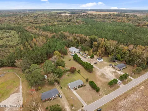 2581 Pocosin Road Ayden NC 28513