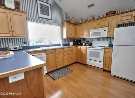 161 Brunswick Avenue E Holden Beach NC 28462