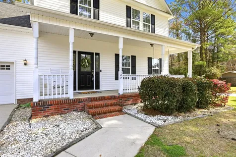 109 Forest Lane Swansboro NC 28584